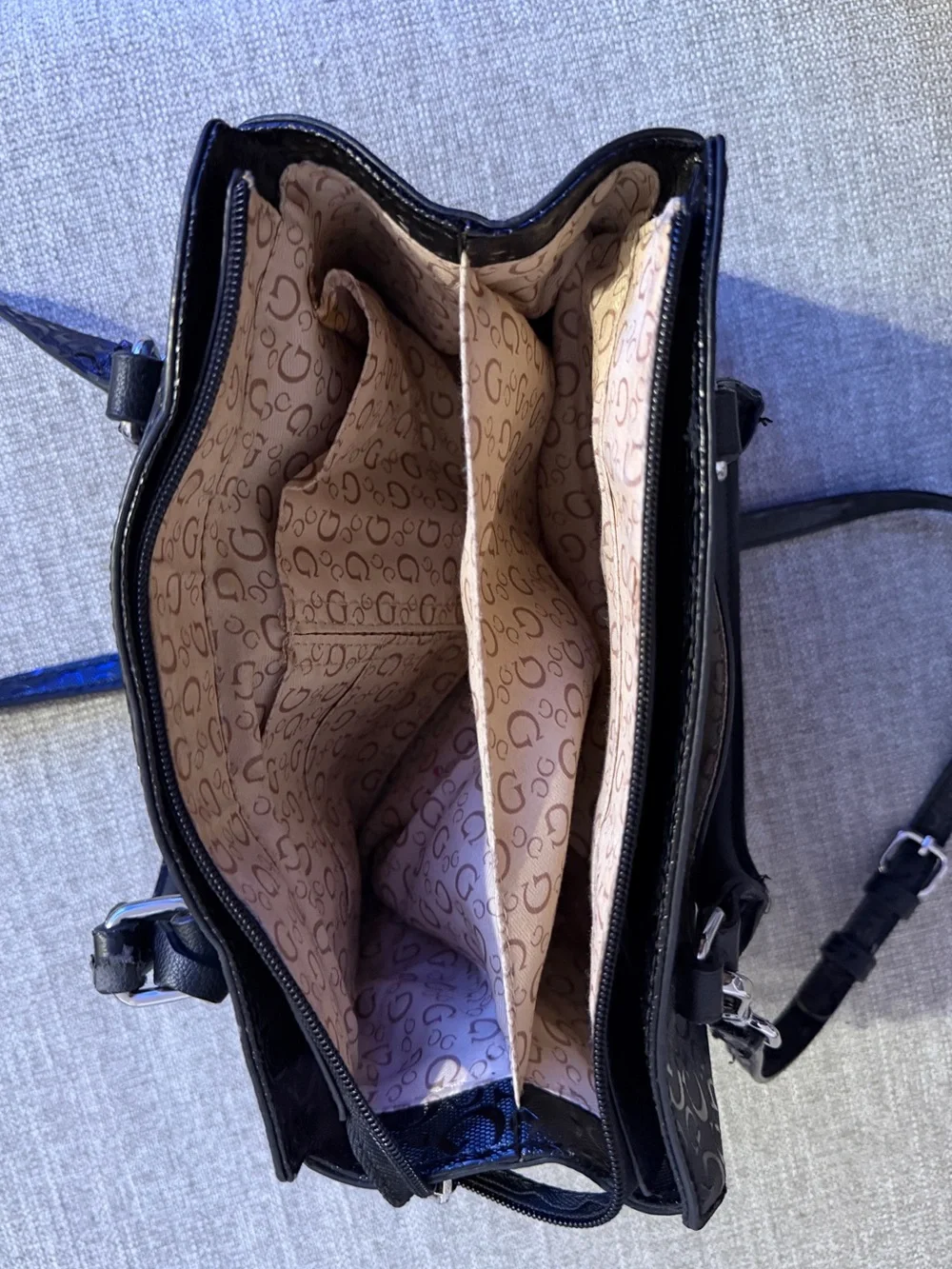 GUESS Black Embossed Logo Satchel Top Handle Zip Bag Detachable Strap